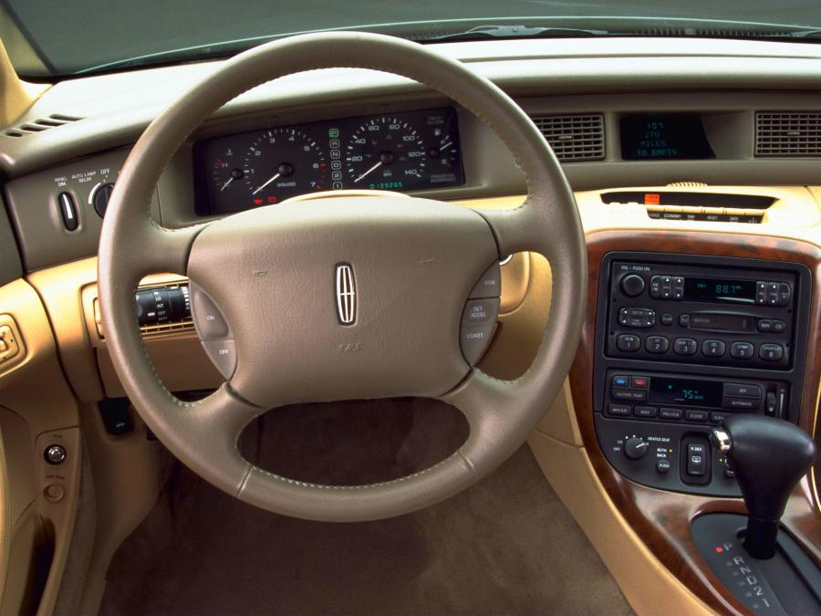  Lincoln Mark VIII 1997 года  (фото 5 из 7)